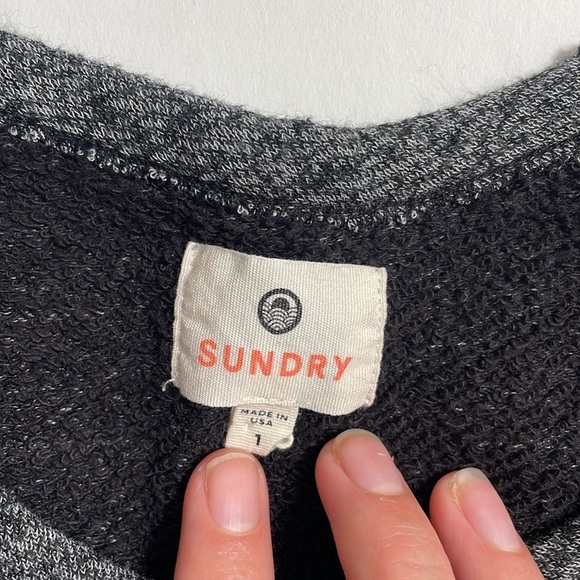 SUNDRY Revolve/Anthropolgie crewneck sweatshirt - Picture 2 of 5